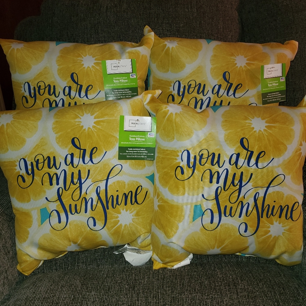 Lemon pillows